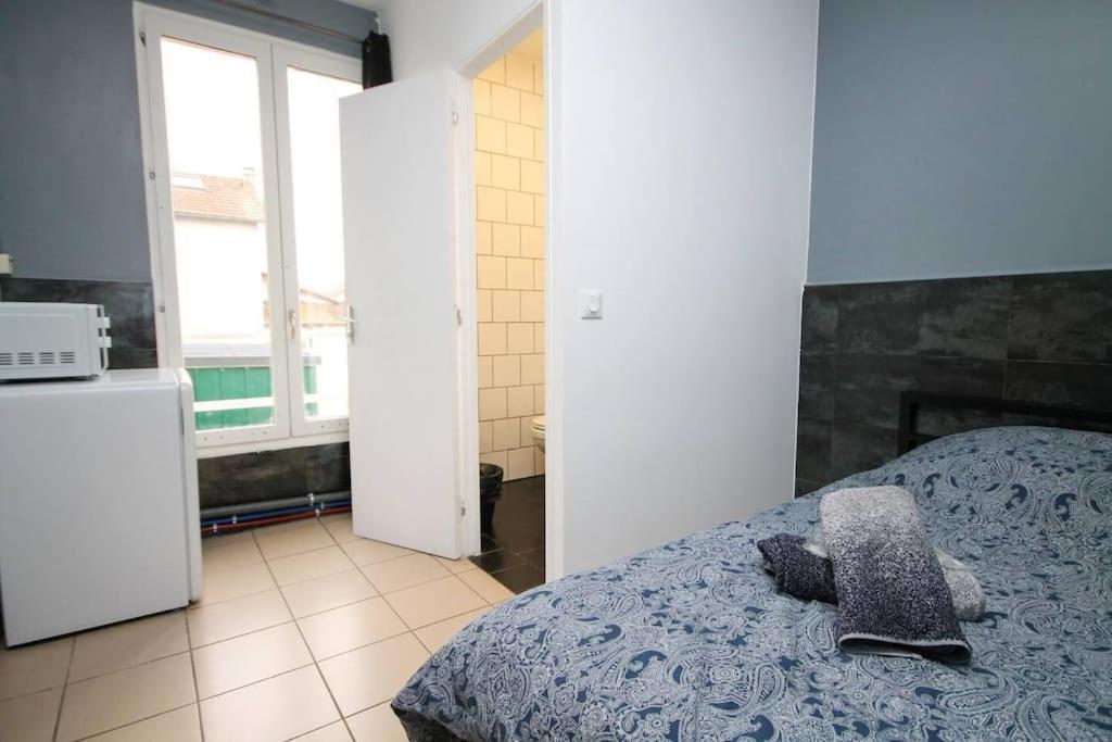 01 - Chambre Avec Lit Double Ideal Jo 2024 Saint-Denis  Esterno foto